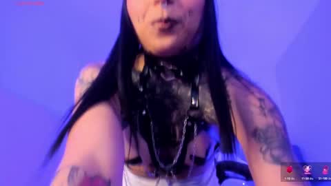 Snapshot of cleeoadams_ chatting on 02-25-25, 04:46 Cleo Adams online show from 02-25-25, 04:46