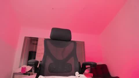 Snapshot of cleeoadams_ chatting on 03-11-25, 05:05 Cleo Adams online show from 03-11-25, 05:05