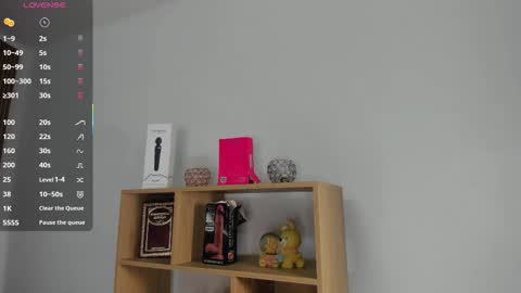 Snapshot of cleeoadams_ chatting on 10-21-25, 04:24 Cleo Adams online show from 10-21-25, 04:24