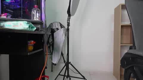 Snapshot of cleeoadams_ chatting on 11-30-25, 05:11 Cleo Adams online show from 11-30-25, 05:11