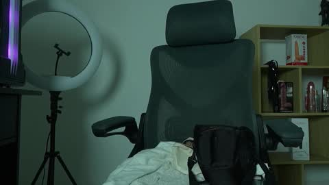 Snapshot of cleeoadams_ chatting on 12-02-25, 04:51 Cleo Adams online show from 12-02-25, 04:51