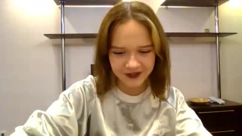Snapshot of clementinaaures chatting on 11-05-25, 01:33 clementinaaures online show from 11-05-25, 01:33