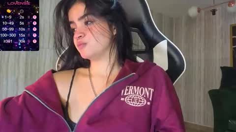 Clementine online show from 11-23-25, 01:22