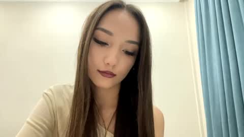 Snapshot of clementinecampion chatting on 05-12-26, 02:58 Viki online show from 05-12-26, 02:58