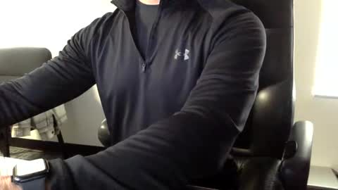 Snapshot of clemike69 chatting on 12-17-25, 04:13 clemike69 online show from 12-17-25, 04:13