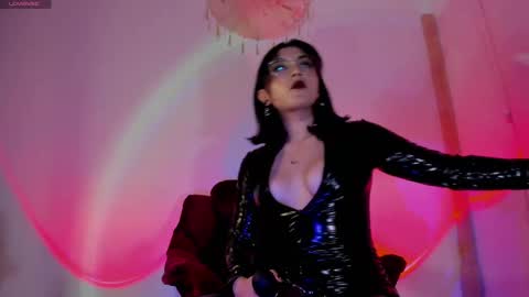   online show from 03-01-25, 08:23
