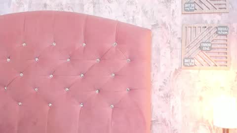 Snapshot of cleo_nilee chatting on 11-09-25, 03:27 cleo online show from 11-09-25, 03:27