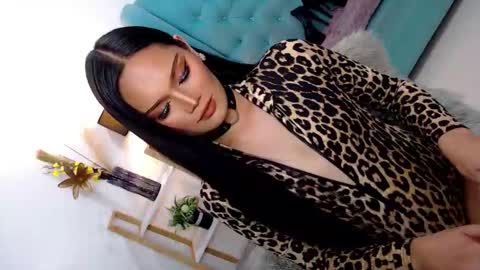 Snapshot of cleofex chatting on 11-12-25, 11:03 Cleo online show from 11-12-25, 11:03