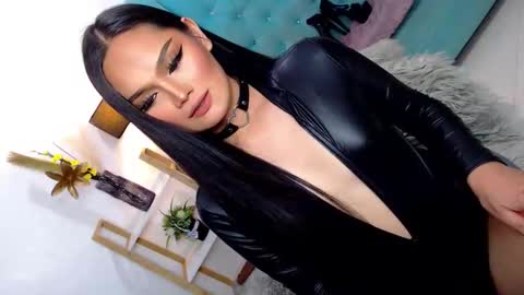 Snapshot of cleofex chatting on 12-02-25, 01:33 Cleo online show from 12-02-25, 01:33