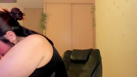 Snapshot of cleopatra_col chatting on 06-15-26, 01:41 Cleopatra online show from 06-15-26, 01:41