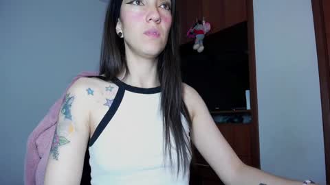  Nicol  online show from 01-28-25, 05:32