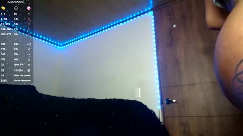Snapshot of clermontt chatting on 12-30-24, 02:08 clermontt online show from 12-30-24, 02:08
