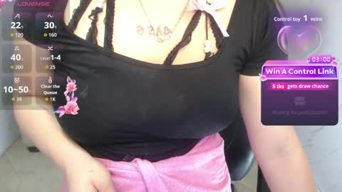 Clhoe online show from 05-13-26, 08:06