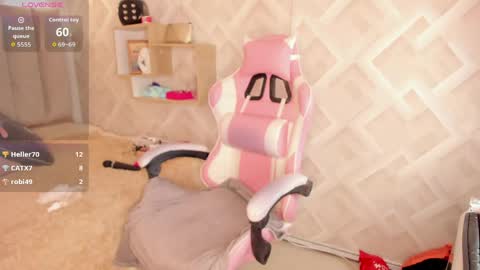 Snapshot of clhoe_johnson_ chatting on 05-11-26, 02:45 clhoe_johnson_ online show from 05-11-26, 02:45