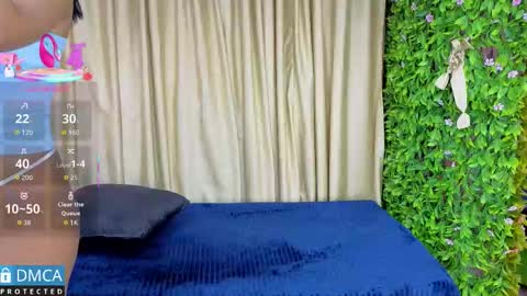 Clhoe online show from 12-15-25, 03:00