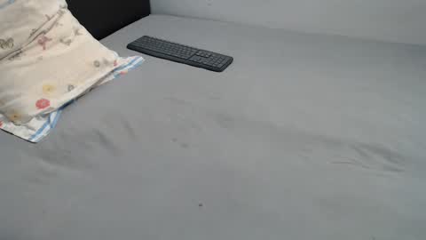 Snapshot of click87 chatting on 02-02-25, 04:54 John online show from 02-02-25, 04:54