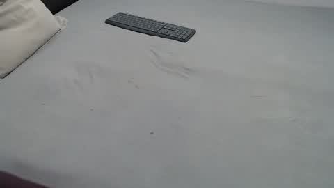 Snapshot of click87 chatting on 02-10-25, 08:09 John online show from 02-10-25, 08:09