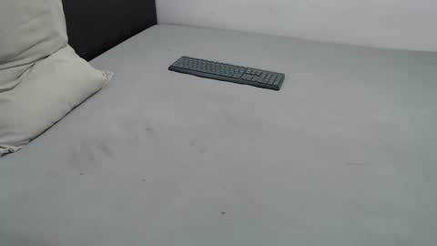 Snapshot of click87 chatting on 02-10-25, 11:57 John online show from 02-10-25, 11:57