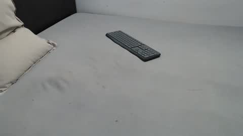 Snapshot of click87 chatting on 02-12-25, 08:38 John online show from 02-12-25, 08:38