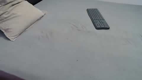 Snapshot of click87 chatting on 02-21-25, 08:40 John online show from 02-21-25, 08:40