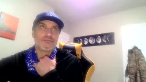 Snapshot of clintwood12 chatting on 12-12-24, 07:30 chad online show from 12-12-24, 07:30