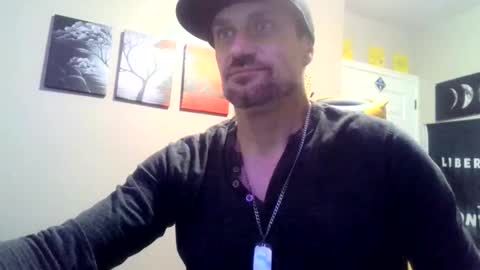 Snapshot of clintwood12 chatting on 01-12-25, 05:45 chad online show from 01-12-25, 05:45