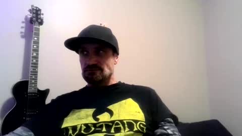 Snapshot of clintwood12 chatting on 01-16-25, 06:46 chad online show from 01-16-25, 06:46