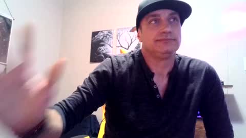 Snapshot of clintwood12 chatting on 01-28-25, 06:05 chad online show from 01-28-25, 06:05