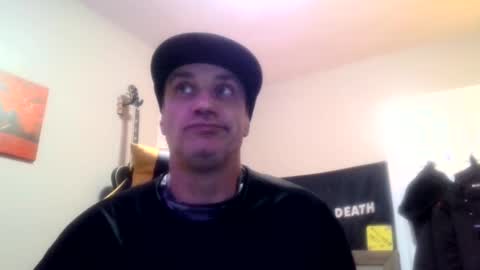 Snapshot of clintwood12 chatting on 02-08-25, 04:57 chad online show from 02-08-25, 04:57