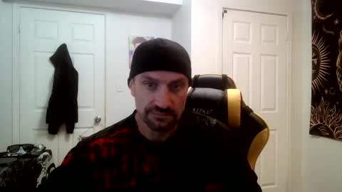 Snapshot of clintwood12 chatting on 09-16-25, 05:19 chad online show from 09-16-25, 05:19