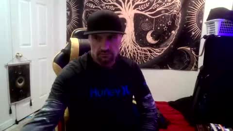 Snapshot of clintwood12 chatting on 09-17-25, 09:55 chad online show from 09-17-25, 09:55