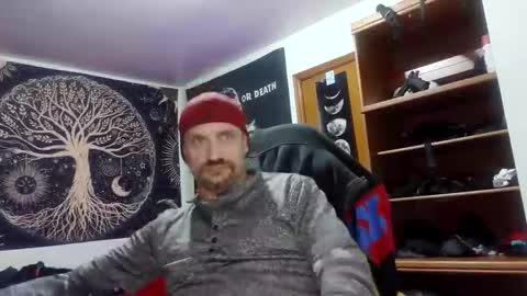 Snapshot of clintwood12 chatting on 11-29-25, 01:30 chad online show from 11-29-25, 01:30