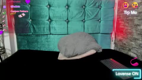 cloe66 online show from 11-11-25, 05:02