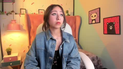 Cloe  online show from 12-14-24, 01:39