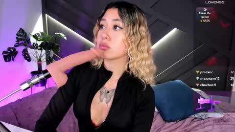 cloe_palmeer online show from 02-19-25, 12:25