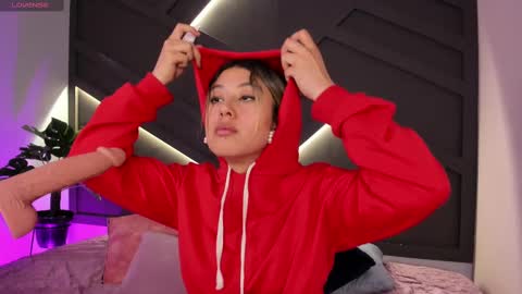 cloe_palmeer online show from 02-25-25, 08:09