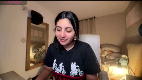 Snapshot of cloe_small08 chatting on 09-11-25, 04:01 cloe small online show from 09-11-25, 04:01