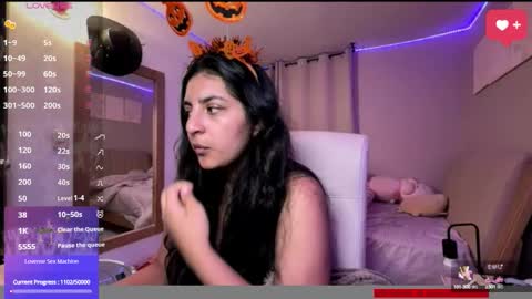 Snapshot of cloe_small08 chatting on 10-10-25, 02:43 cloe small online show from 10-10-25, 02:43