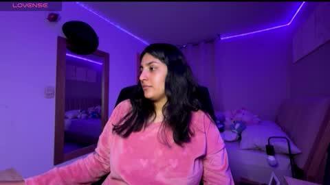 Snapshot of cloe_small08 chatting on 11-07-25, 03:39 cloe small online show from 11-07-25, 03:39