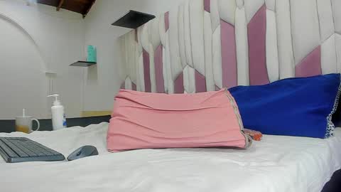 Cloe  Stanfort online show from 01-21-25, 10:19