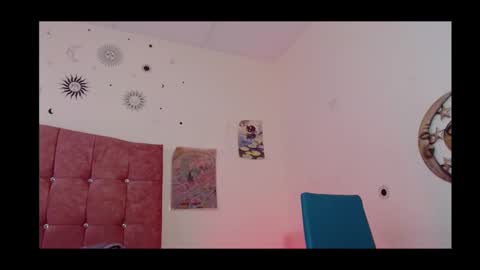 Snapshot of cloe_sun_ chatting on 11-24-25, 06:51 cloe_sun_ online show from 11-24-25, 06:51