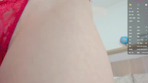 Snapshot of cloe_yeraldy_ chatting on 12-22-24, 06:26 CHARLOTTE online show from 12-22-24, 06:26