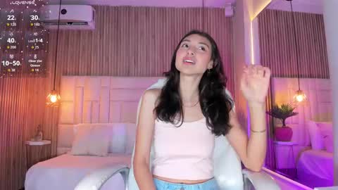 C L O E  online show from 11-11-25, 05:07