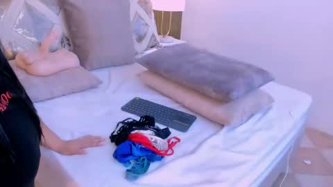 Cloe Connely  online show from 04-23-26, 12:56