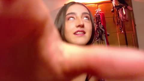 Snapshot of cloee_liam chatting on 02-17-26, 11:55 cloee online show from 02-17-26, 11:55