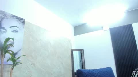 CLOE online show from 11-20-25, 11:21