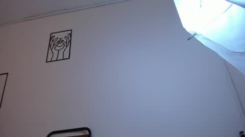 cloe online show from 01-14-25, 01:47