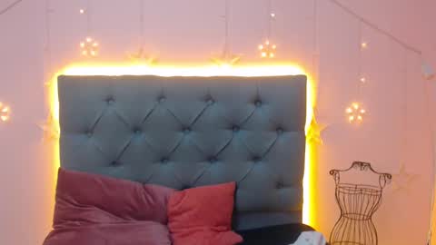 Snapshot of cloemurphy chatting on 02-10-25, 11:13 Cloe online show from 02-10-25, 11:13