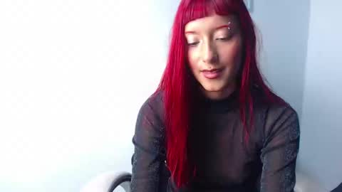 Snapshot of cloemurphy chatting on 03-04-25, 11:00 Cloe online show from 03-04-25, 11:00