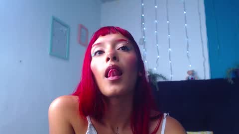 Snapshot of cloemurphy chatting on 03-05-25, 11:05 Cloe online show from 03-05-25, 11:05